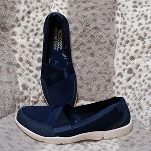 Skechers Women's Navy BeLuxe Slip-On Shoes